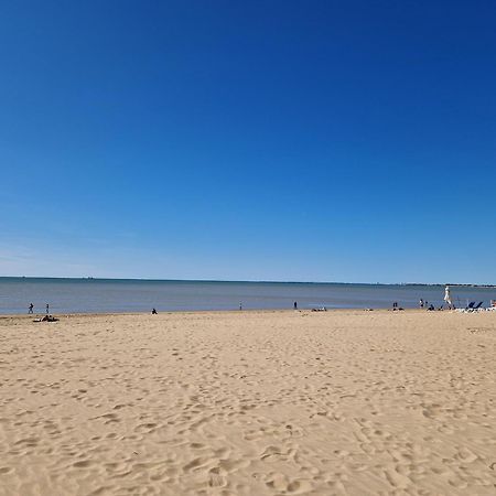 Bel Appartement T2 Avec Balcon, Wifi Et Parking Pres De La Plage - Fr-1-706-2 Châtelaillon-Plage Eksteriør bilde